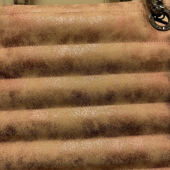 Think Royln NWT Pink w/ Rosegold Shoulder Bag - Picture 12 of 12